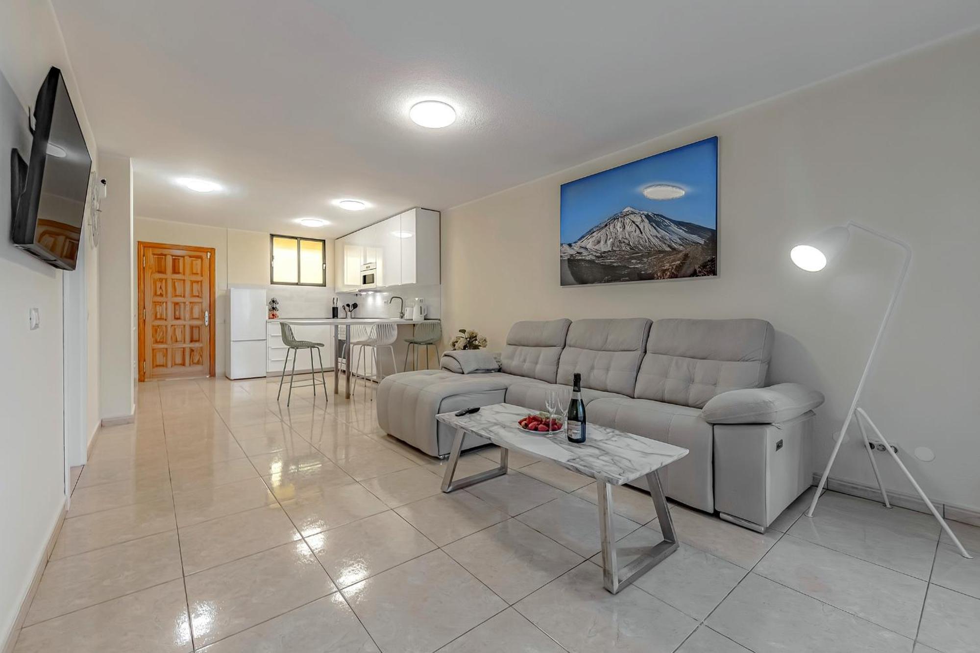 Sunflower Sea And Teide View Пуерто де Сантяго Екстериор снимка